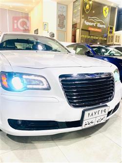 کرایسلەر 300